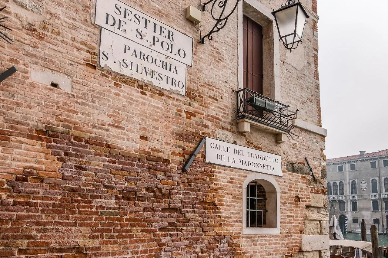 Corte Ca' Petriana Next To @Camposanpolo Apartment Venice